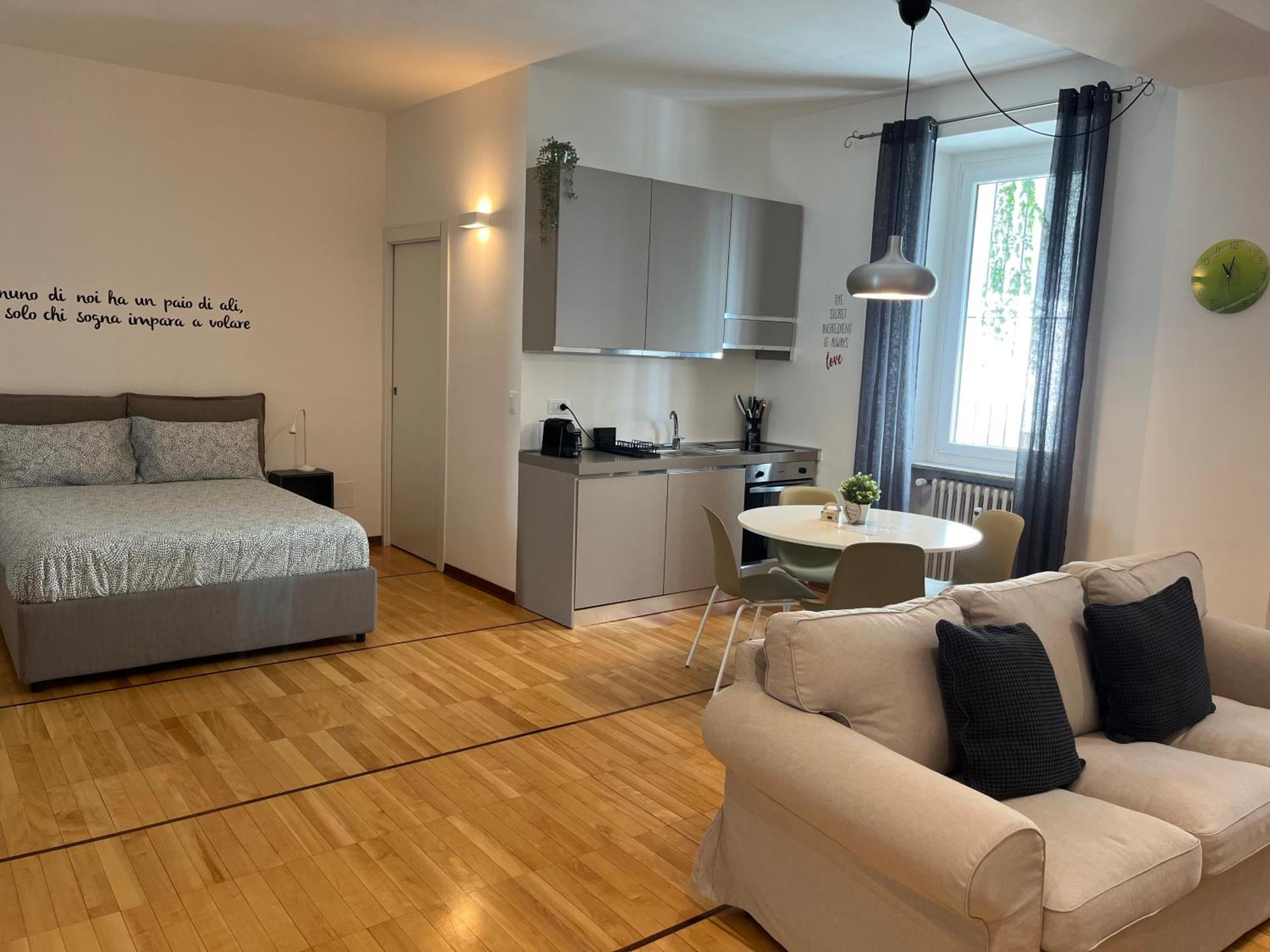 Game,Set And Love -Loft Nel Cuore Di Aosta Exterior photo