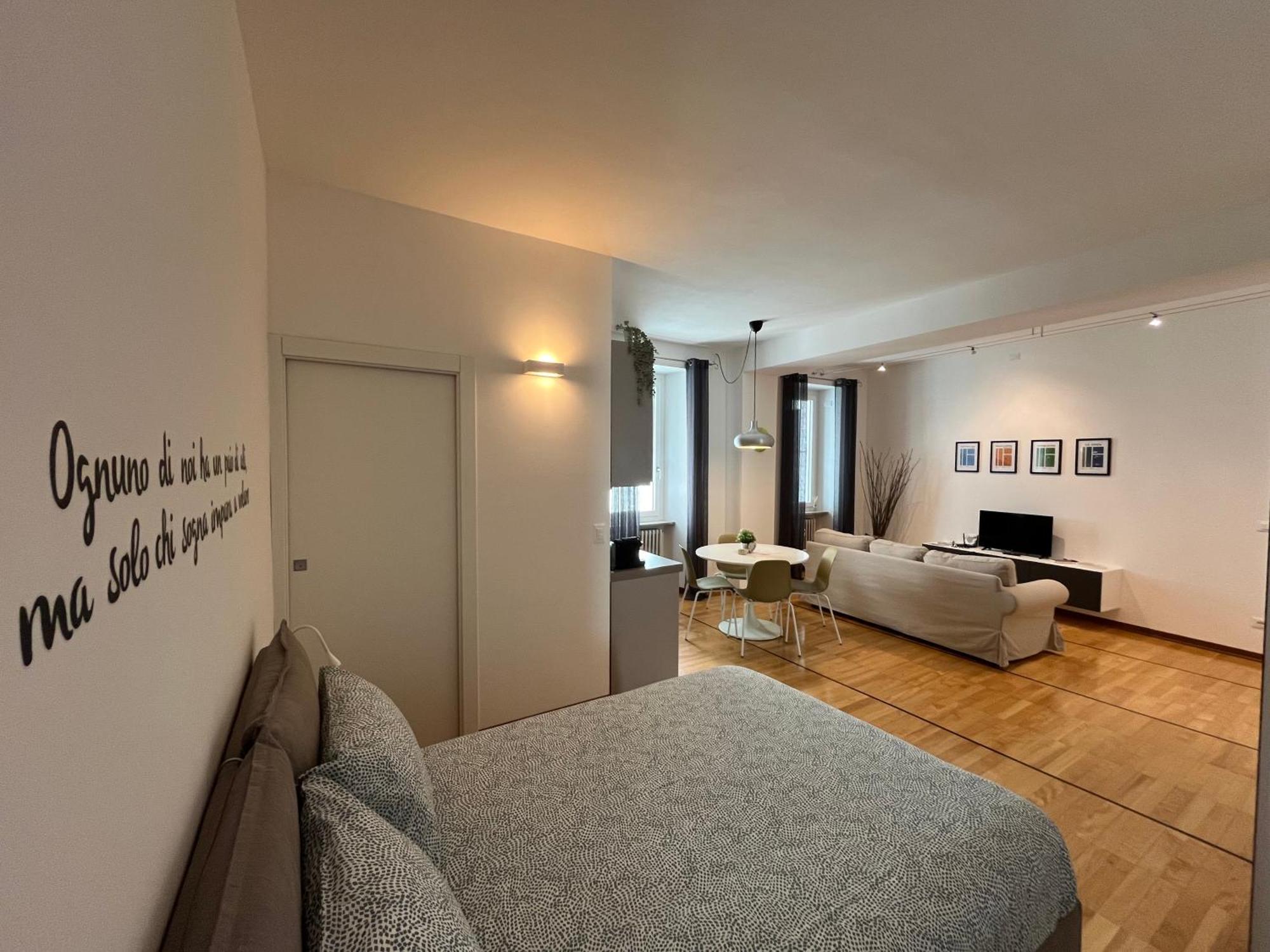 Game,Set And Love -Loft Nel Cuore Di Aosta Exterior photo